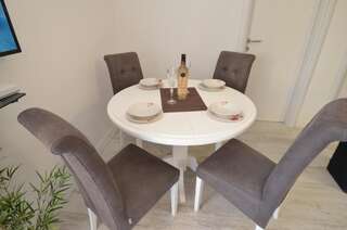 Апартаменты Apartments Lux S Тиват Апартаменты с видом на бассейн-8