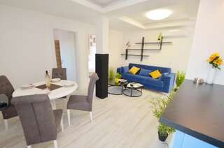 Апартаменты Apartments Lux S Тиват Апартаменты с видом на бассейн-12