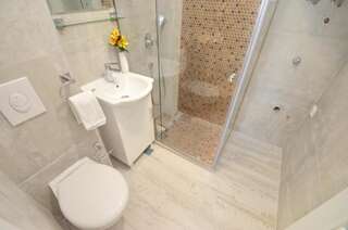 Апартаменты Apartments Lux S Тиват Апартаменты с видом на бассейн-13