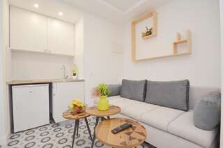 Апартаменты Apartments Lux S Тиват Апартаменты с видом на бассейн-6