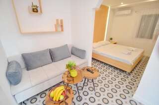 Апартаменты Apartments Lux S Тиват Апартаменты с видом на бассейн-11