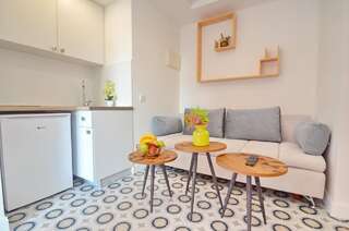 Апартаменты Apartments Lux S Тиват Апартаменты с видом на бассейн-12