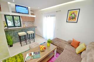 Апартаменты Apartments Lux S Тиват Апартаменты с террасой-17