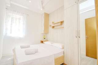 Апартаменты Apartments Lux S Тиват Апартаменты с 1 спальней-13